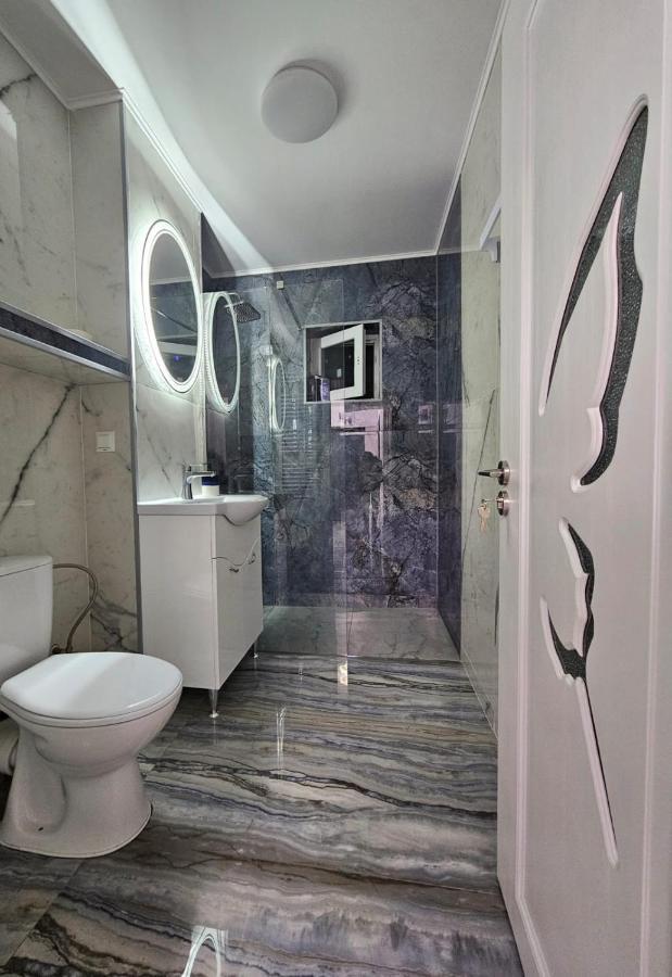 Blue Apartament Brăila Eksteriør billede