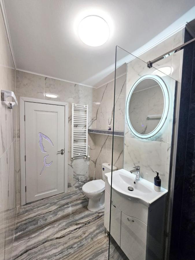 Blue Apartament Brăila Eksteriør billede